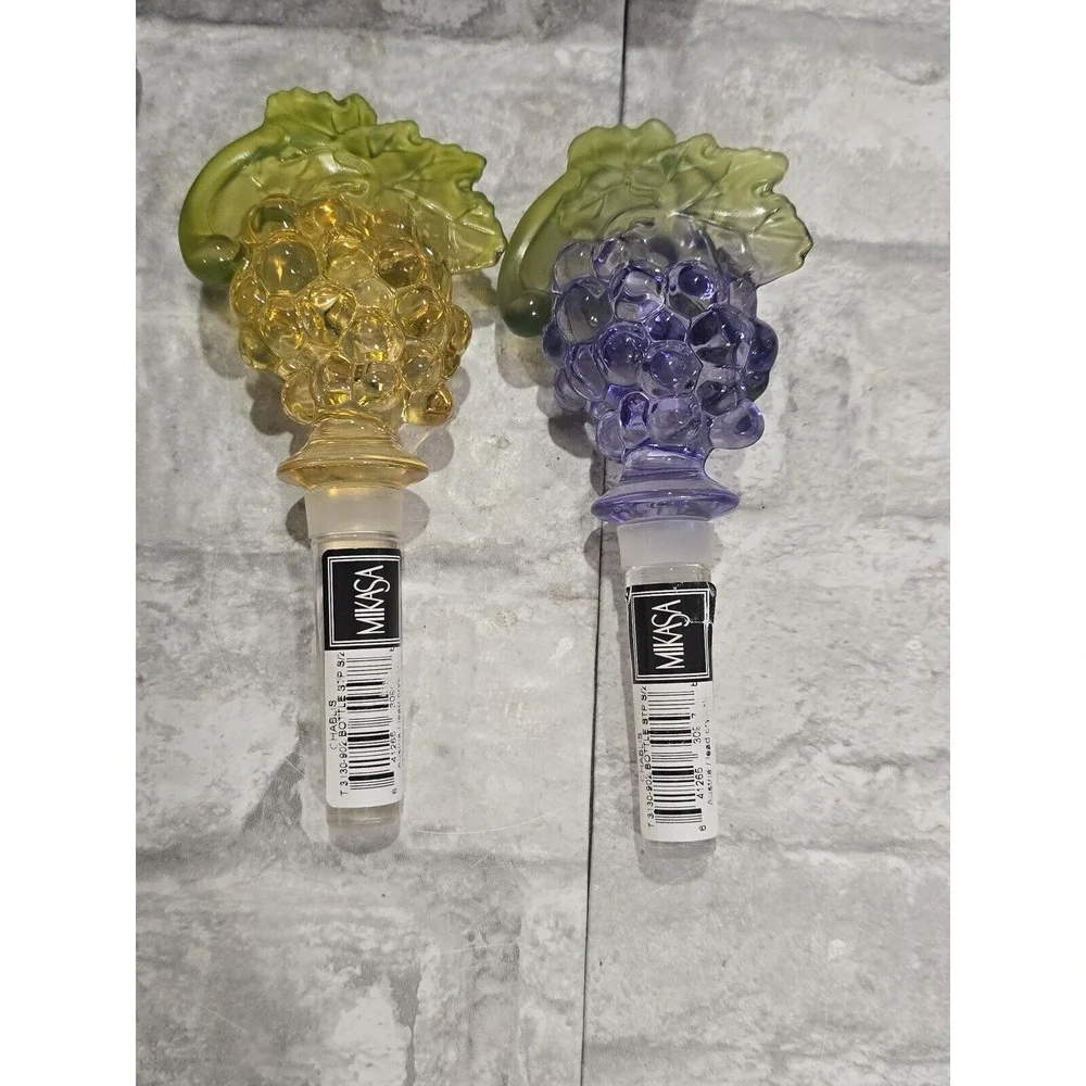 Mikasa Wine Bottle Stoppers‎ In Original Box Set of 2 Chablis Blown Glass Purple